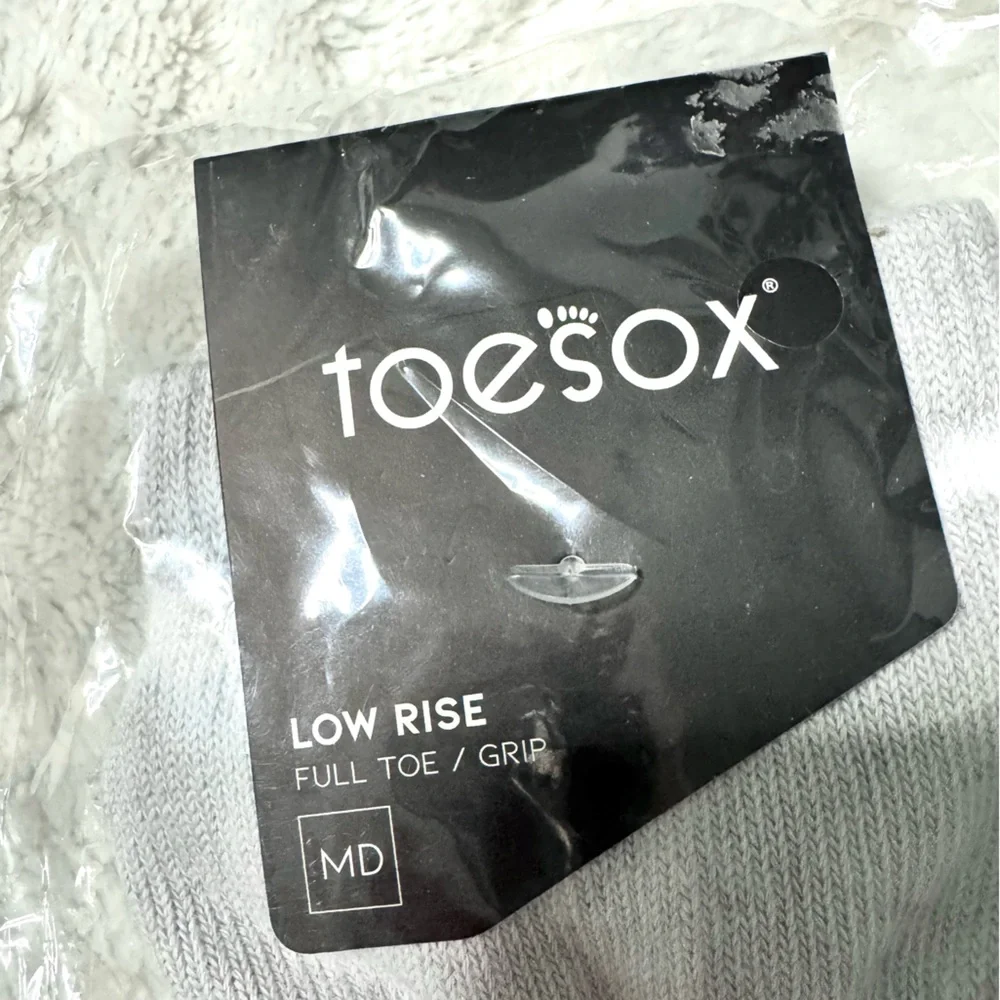 NWT- ToeSox Woman’s Ballerina & Low Rise   Blue and Gray Grip Toe Sock Bundle